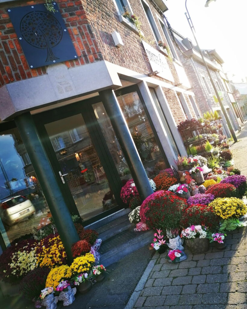 Artisan fleuriste à Hotton